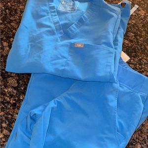 Figs Ceil Blue - Small Catarina & Small Petite Zamora